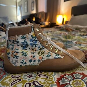 Size 8 Keds floral boots.
